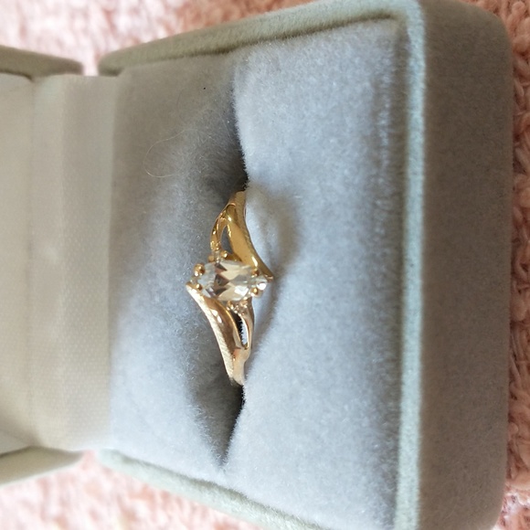 10k solid gold April birthstone ring - Picture 7 of 7